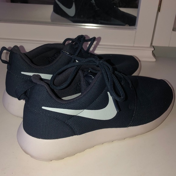 Nike Shoes | Navy Blue Nike Roshes 